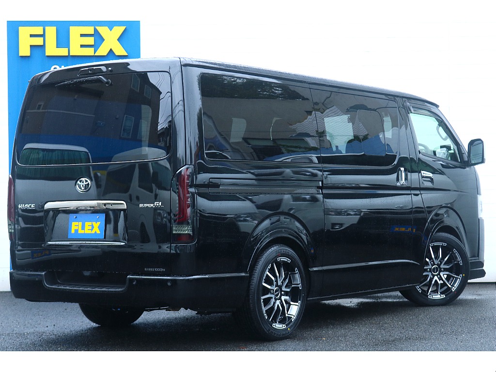 低走行＆ワンオーナー車のカスタム豊富車両！