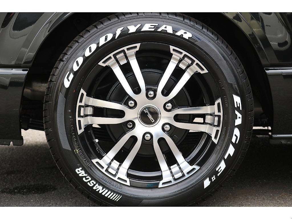 DELF02 17インチアルミ×グッドイヤーナスカータイヤ！