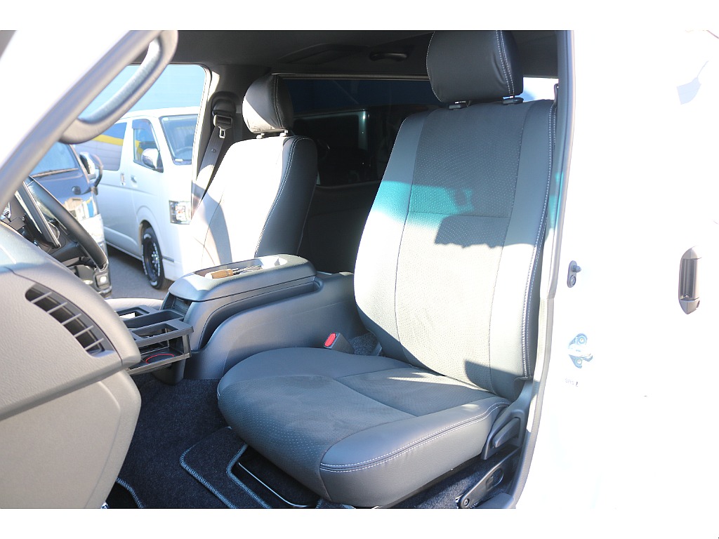 ダークプライムⅡ専用ハーフレザーシート！