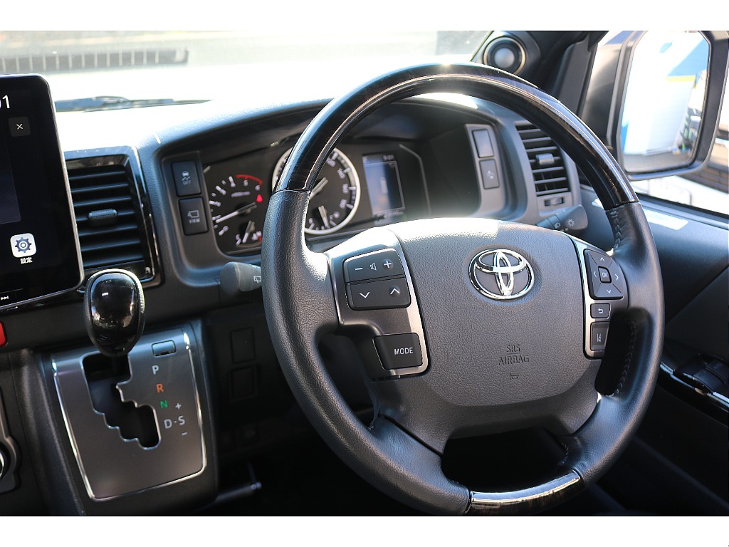 ダークプライムⅡ専用マホガニー調ステアリング、シフトノブ！