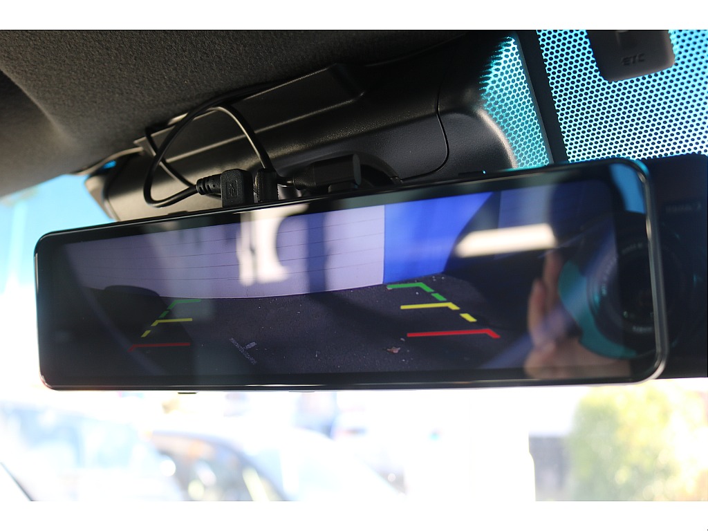 バックカメラ機能付き！