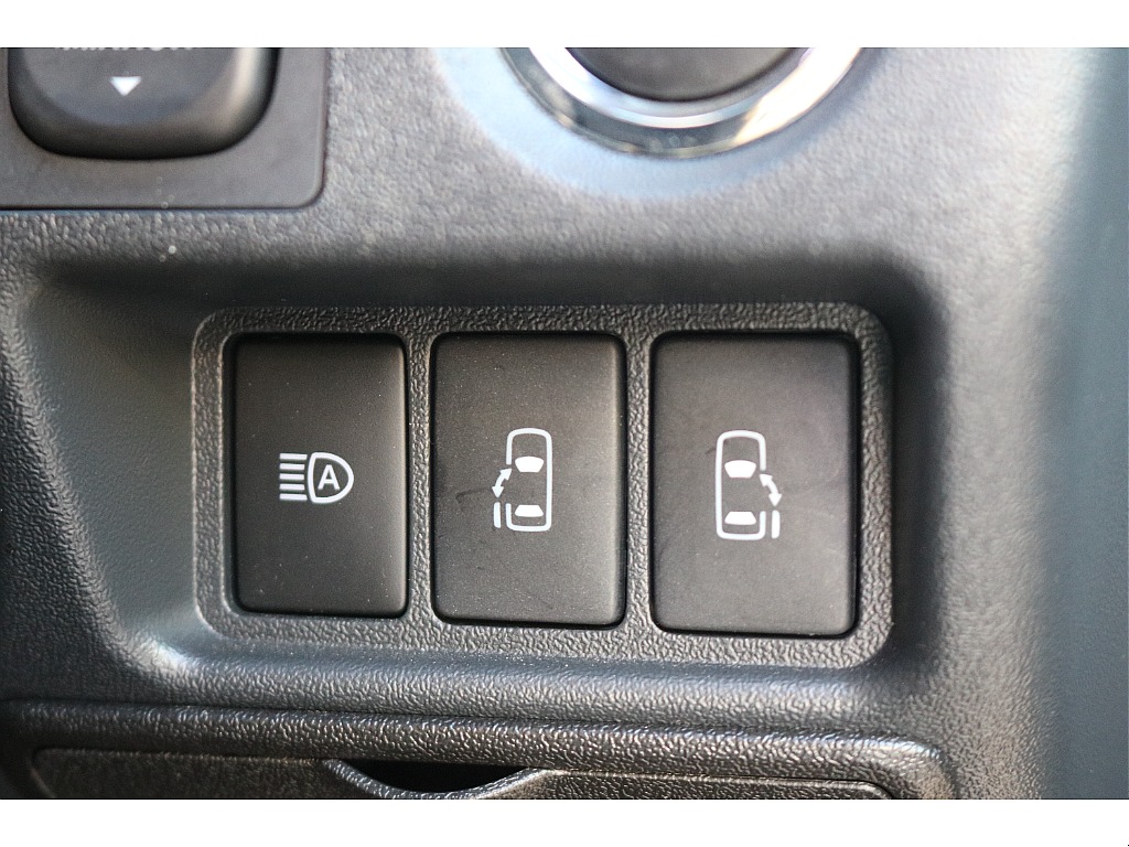 両側パワースライドドア！