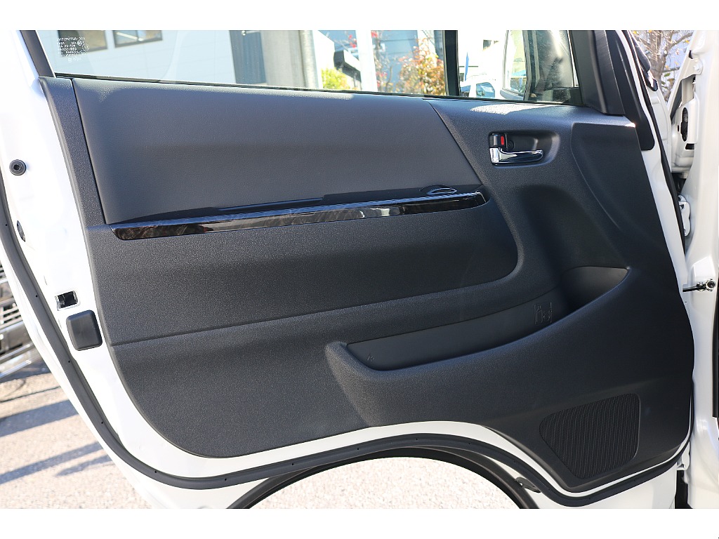 ハイエース調布店までお問い合わせお待ちしております！