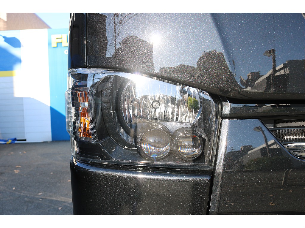 LEDヘッドライトインナーブラック施工！