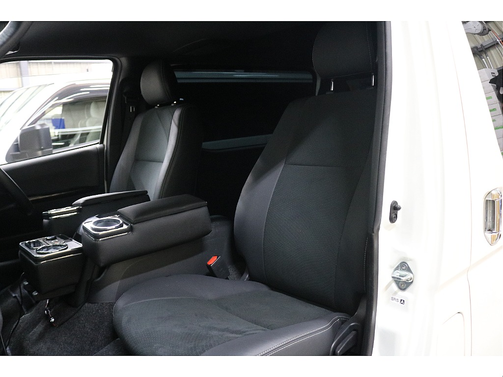 ダークプライムⅡ専用ハーフレザーシート！