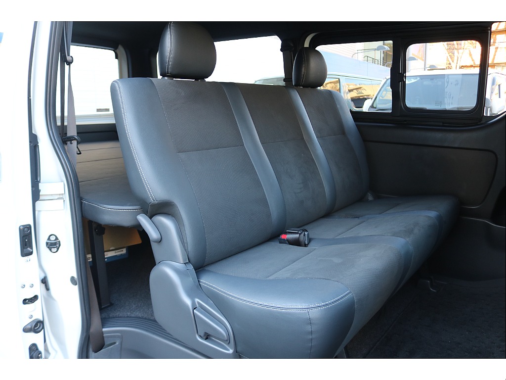 2列目シートも綺麗です！