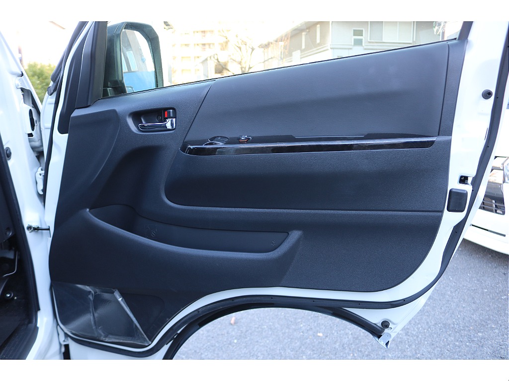 ハイエース調布店までお問い合わせお待ちしております！