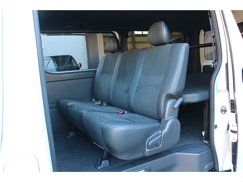 ダークプライムⅡ専用ハーフレザーシート！