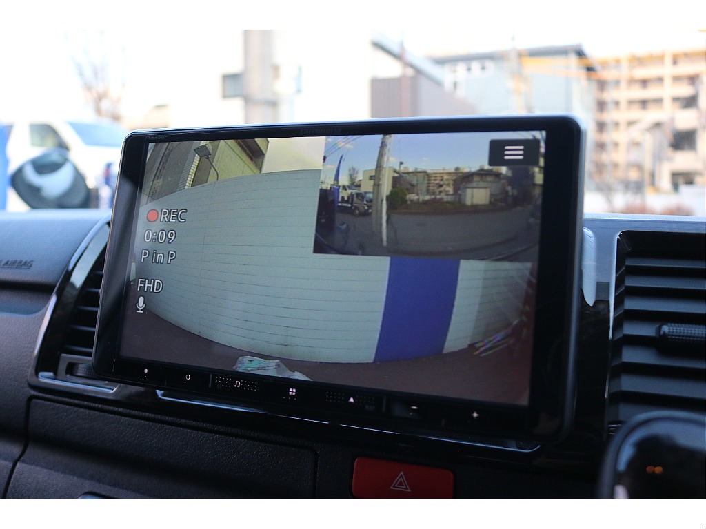 ナビ連動型前後ドライブレコーダー！