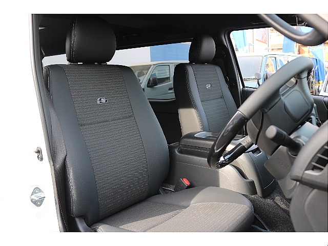 ダークプライムS専用ハーフレザーシート！