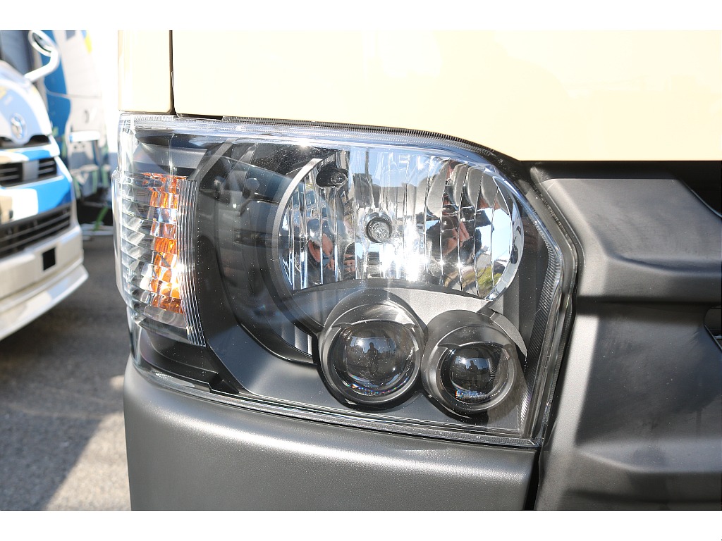 LEDヘッドライト！インナーブラック施工！