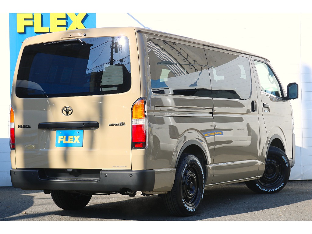 アースカラーパッケージ！登録済み未使用車！