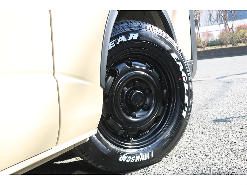 Paw 16インチアルミ×ナスカータイヤ！