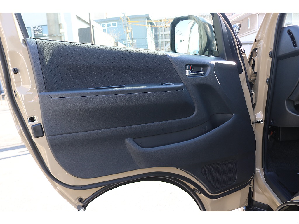 ドア内張りも綺麗です！