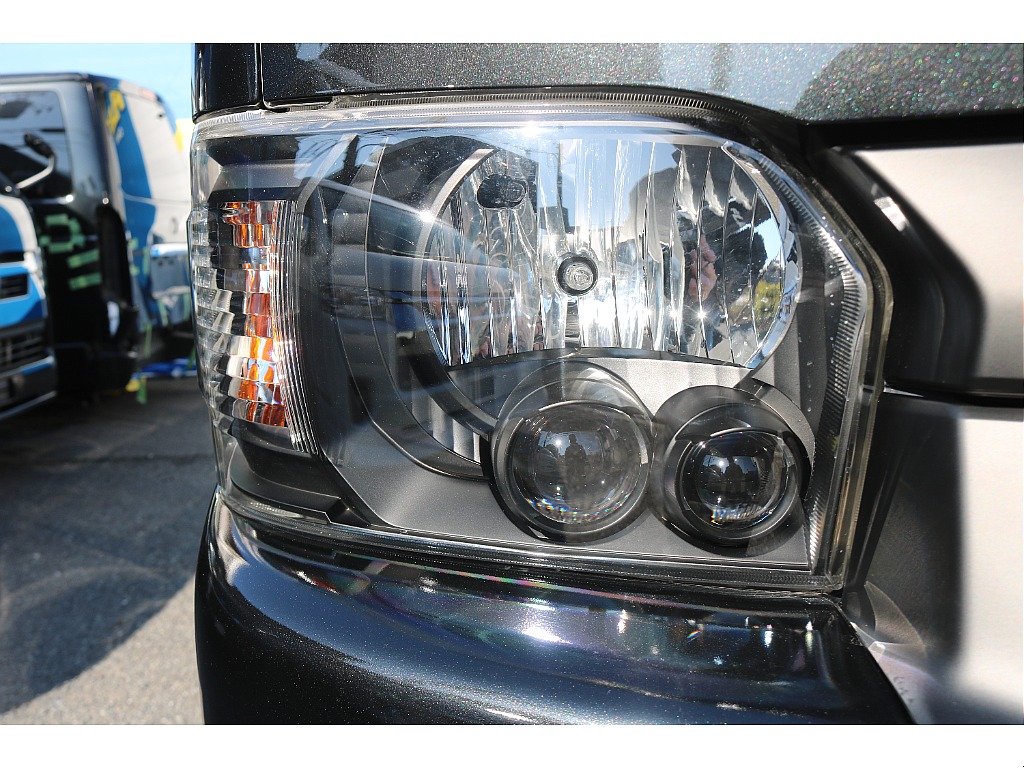 LEDヘッドライト、インナーブラック施工！