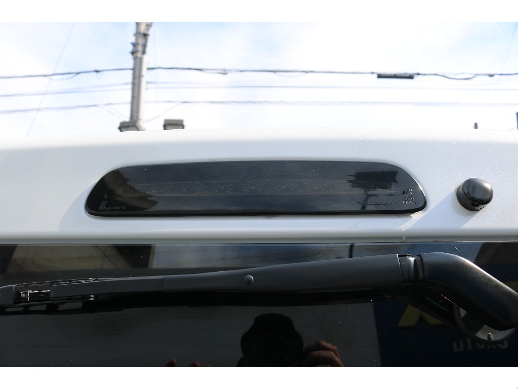 ヴァレンティ LEDハイマウントストップランプ！