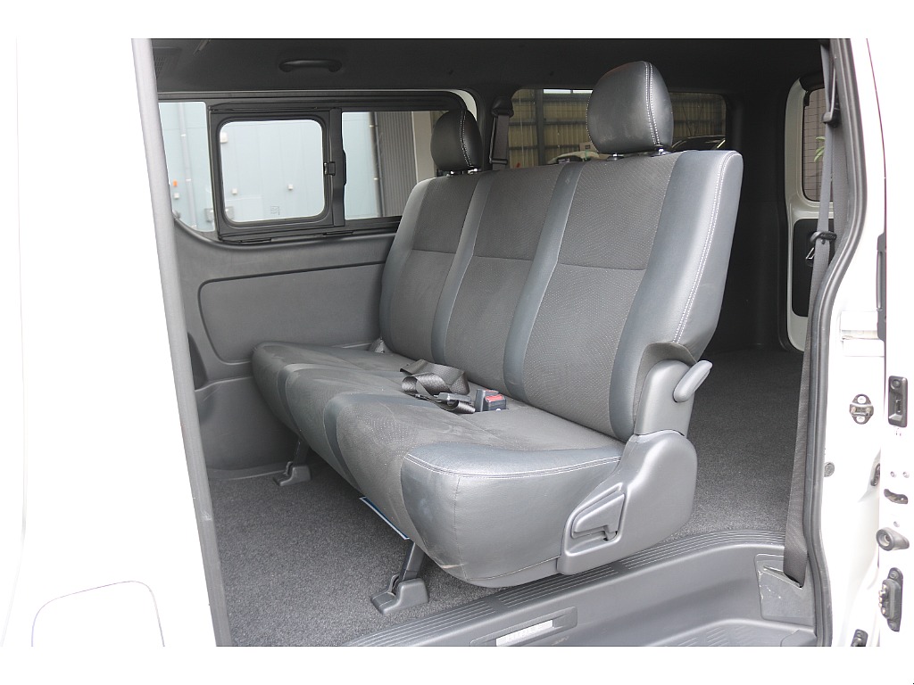 ダークプライムⅡ専用ハーフレザーシート！