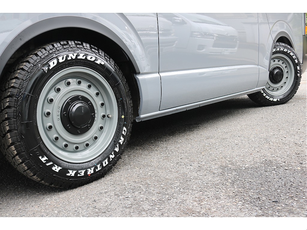 DUNLOP GRANDTREKタイヤ×コロラド　16インチアルミ！