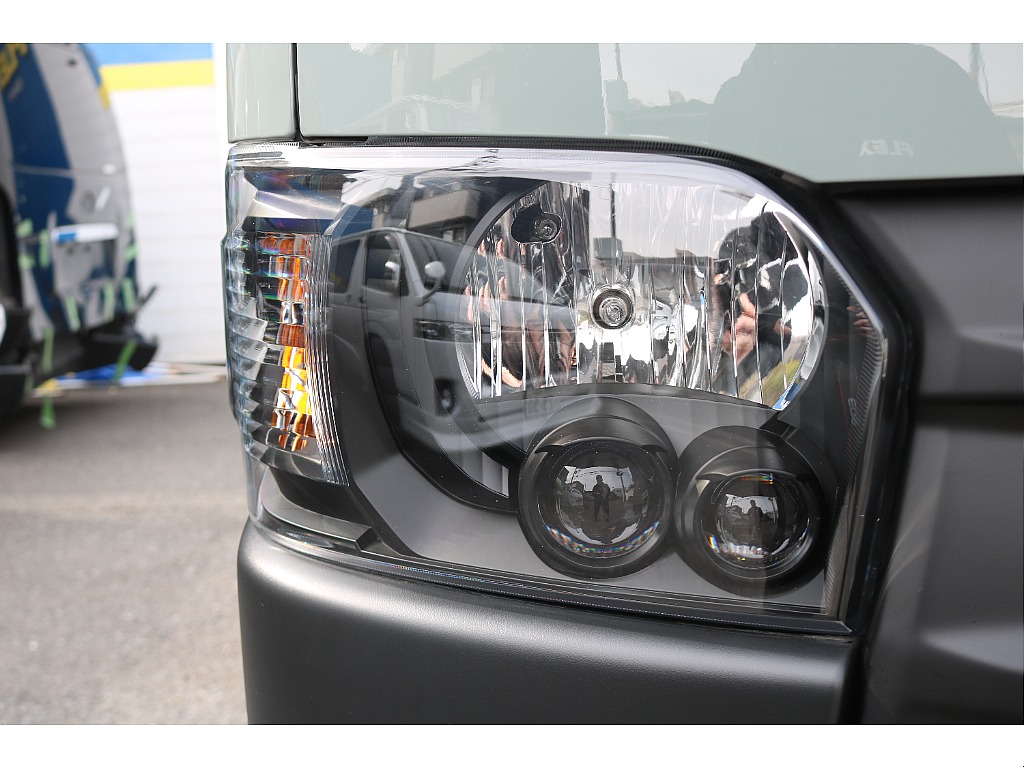 LEDヘッドライト！インナーブラック施工！