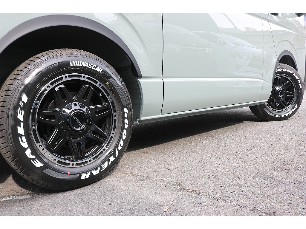 DELF04 17インチアルミ×ナスカータイヤ！