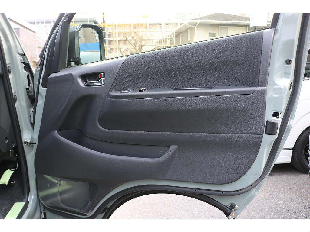 ドア内張りも綺麗です！