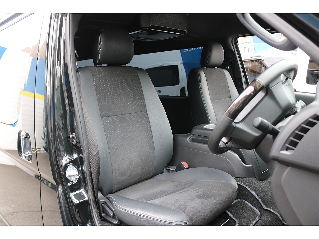 ダークプライムⅡ専用ハーフレザーシート！