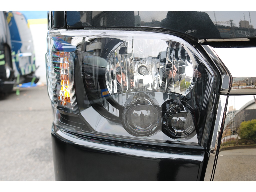 LEDヘッドライト！インナーブラック施工！