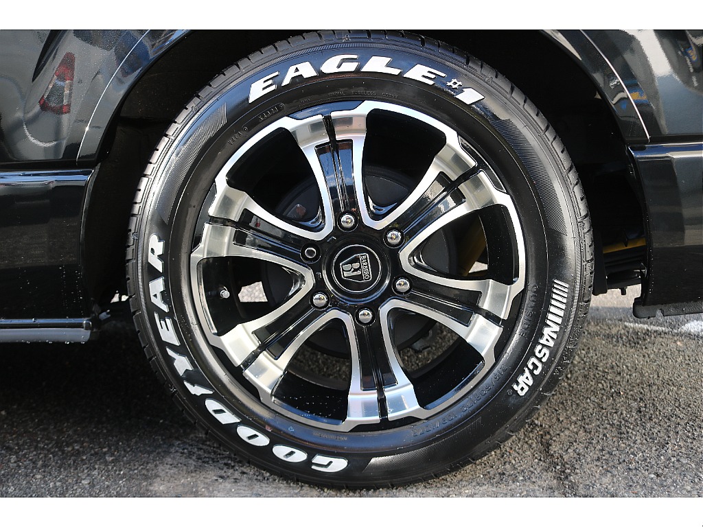 ワイルドディープス17インチアルミ×グッドイヤーナスカータイヤ！