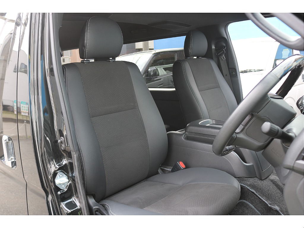 ダークプライムⅡ専用ハーフレザーシート！