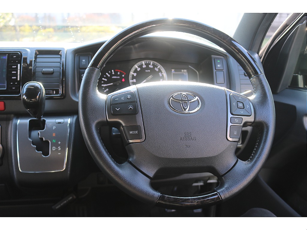 ダークプライムⅡ専用ステアリング＆シフトノブ！