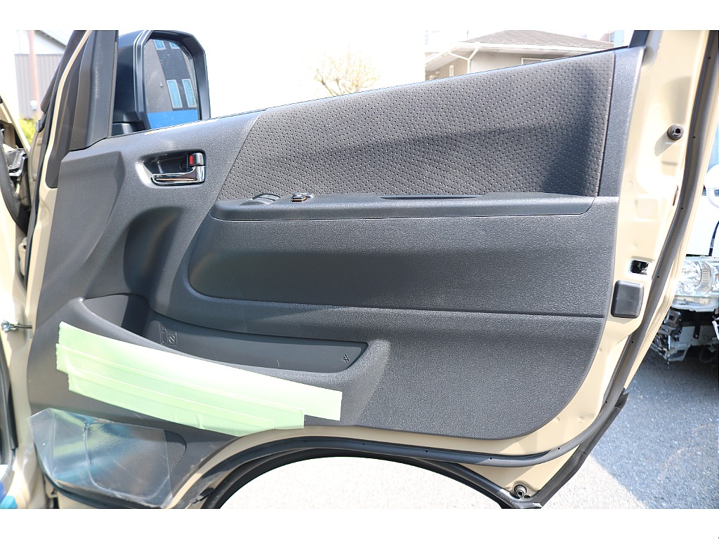 ドア内張りも綺麗です！