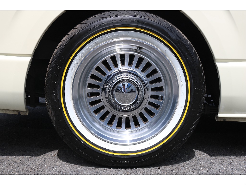 新品クラシックオーバルタイヤ×DEAN カリフォルニア16インチアルミ！