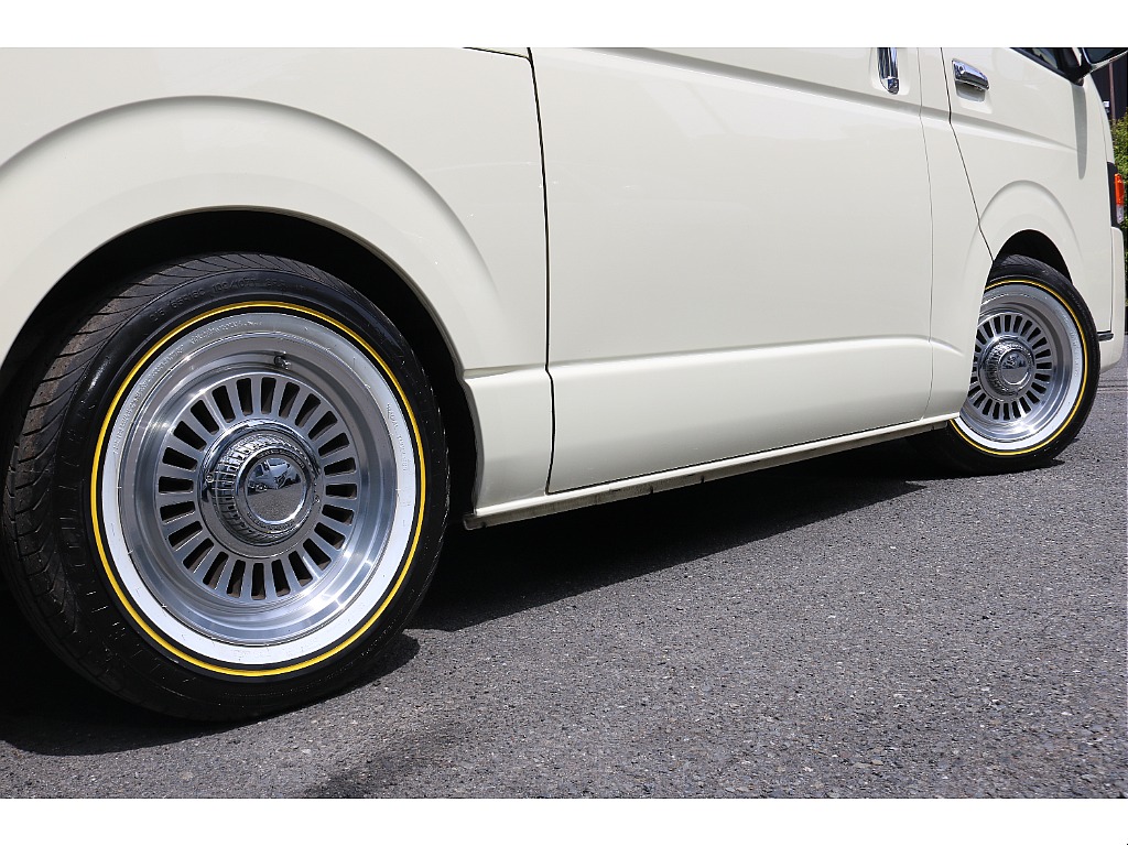 新品クラシックオーバルタイヤ×DEAN カリフォルニア16インチアルミ！