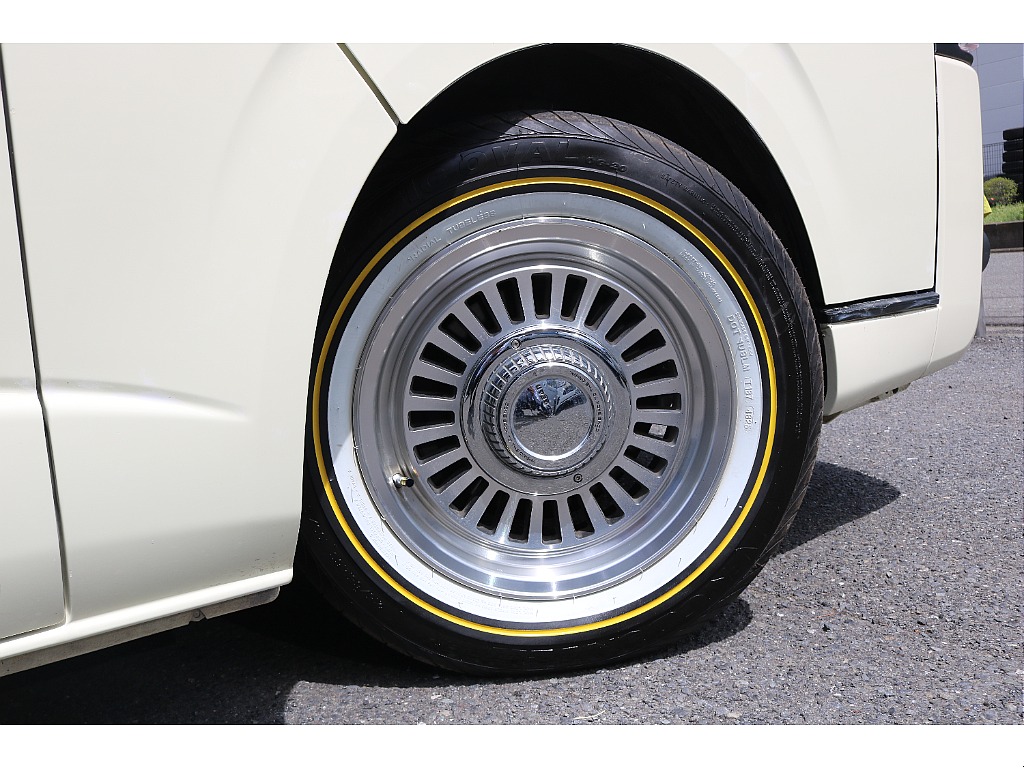 新品クラシックオーバルタイヤ×DEAN カリフォルニア16インチアルミ！