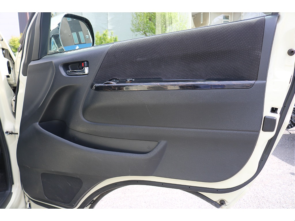 ドア内張りも綺麗です！