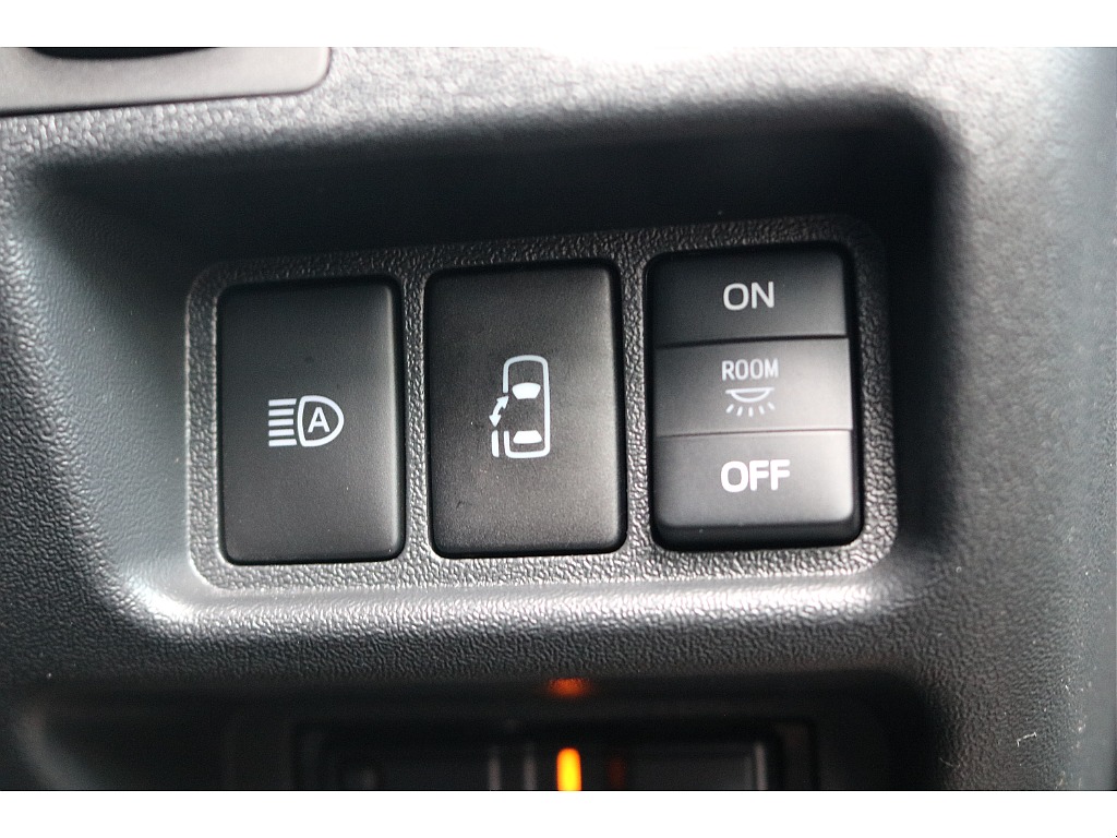 片側パワースライドドア！