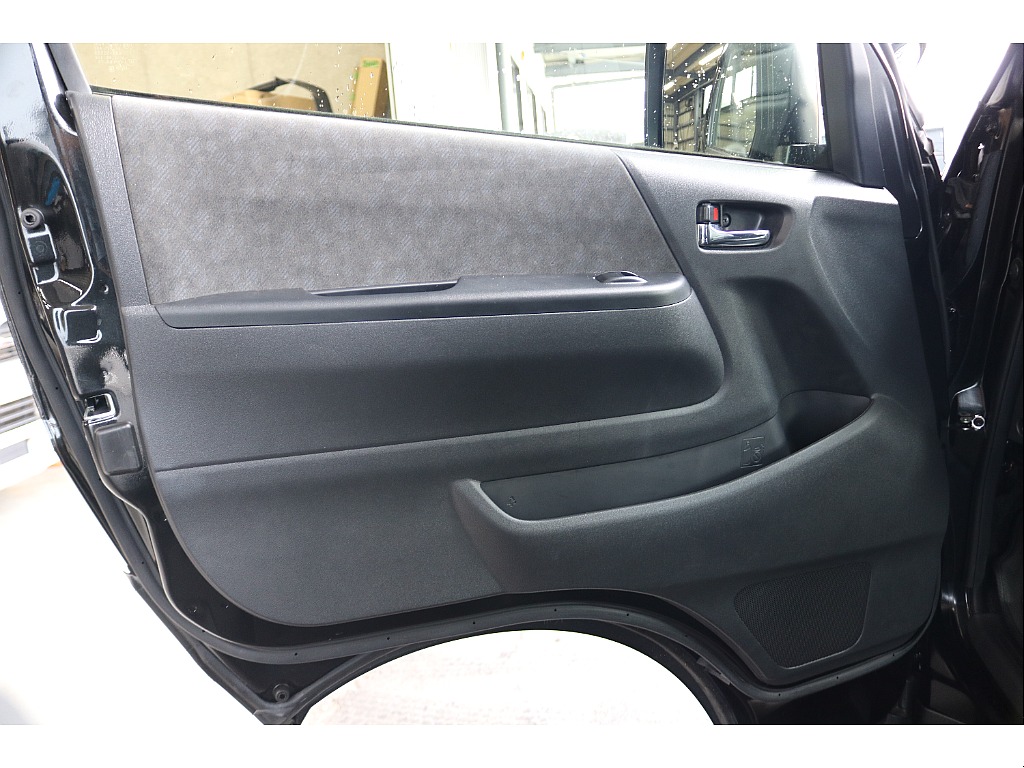 ドア内張りも綺麗です！