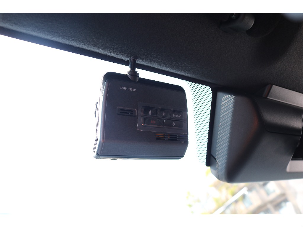 アルパイン前後ドライブレコーダー！