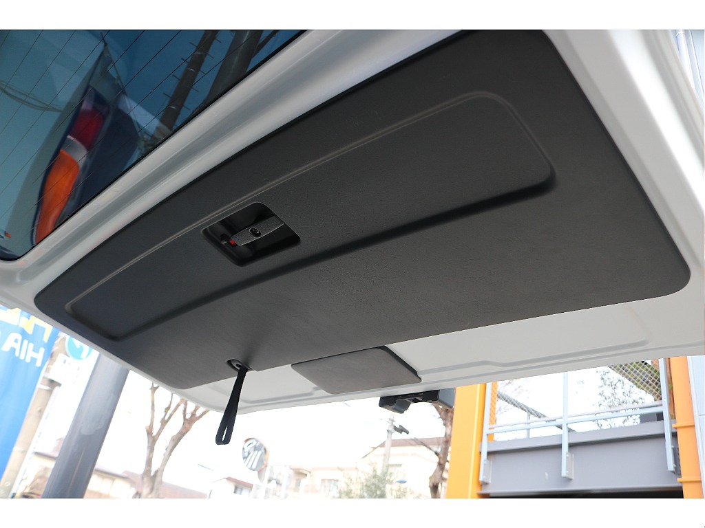 リア内張りも綺麗です！