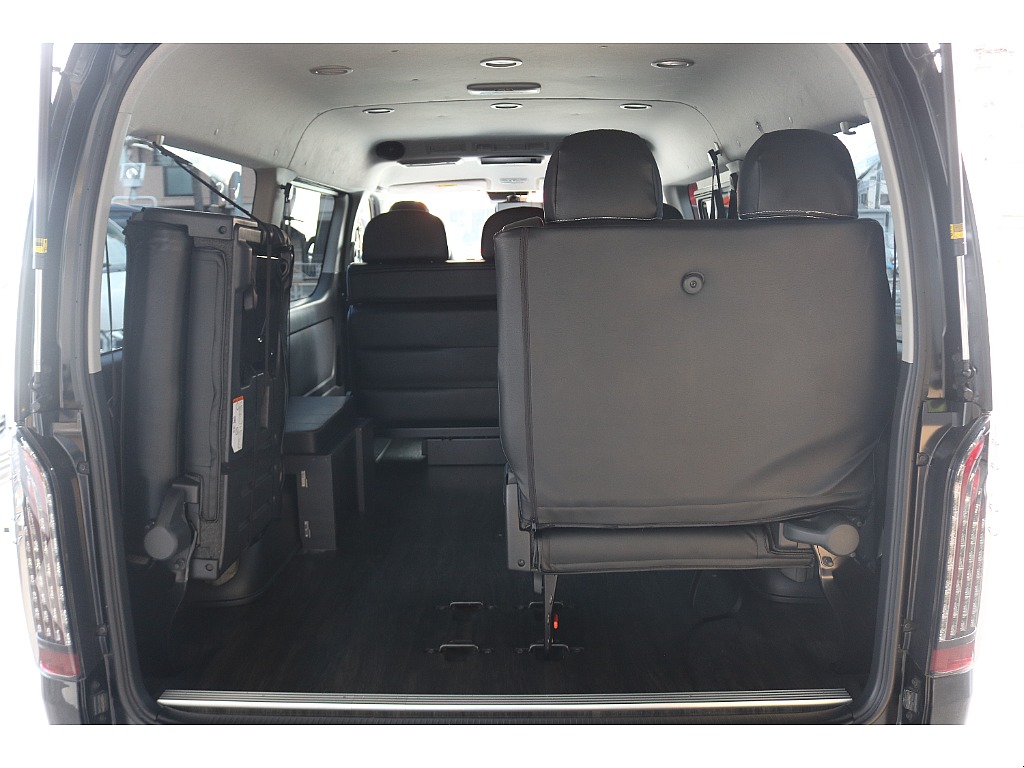 4列目は跳ね上げ可能です！