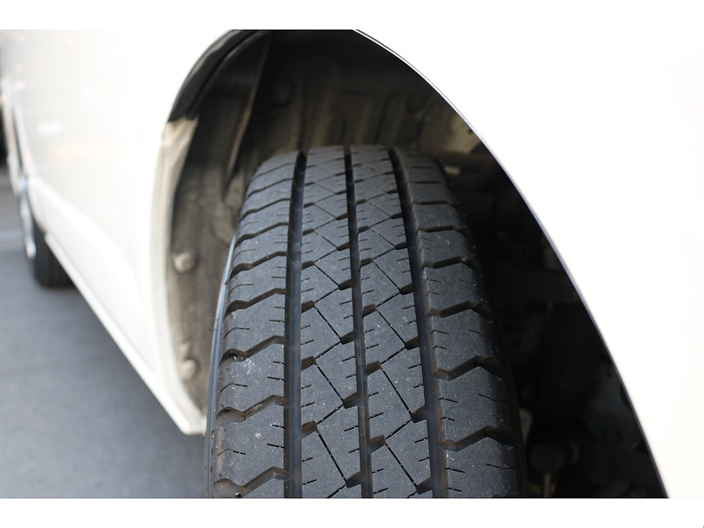 タイヤ溝もまだまだあります！