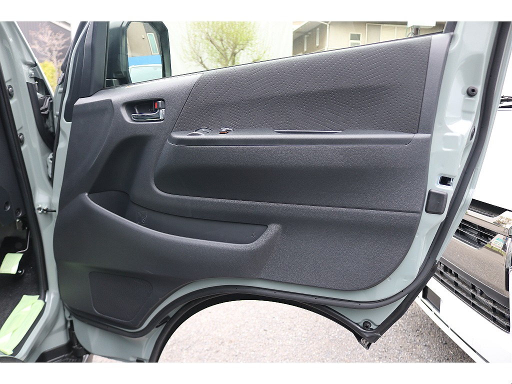 ドア内張りも綺麗です！