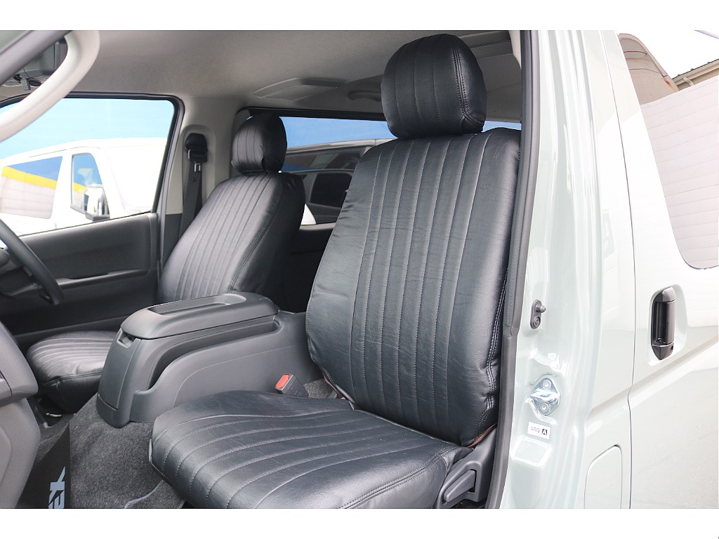 新品全席シートカバー！