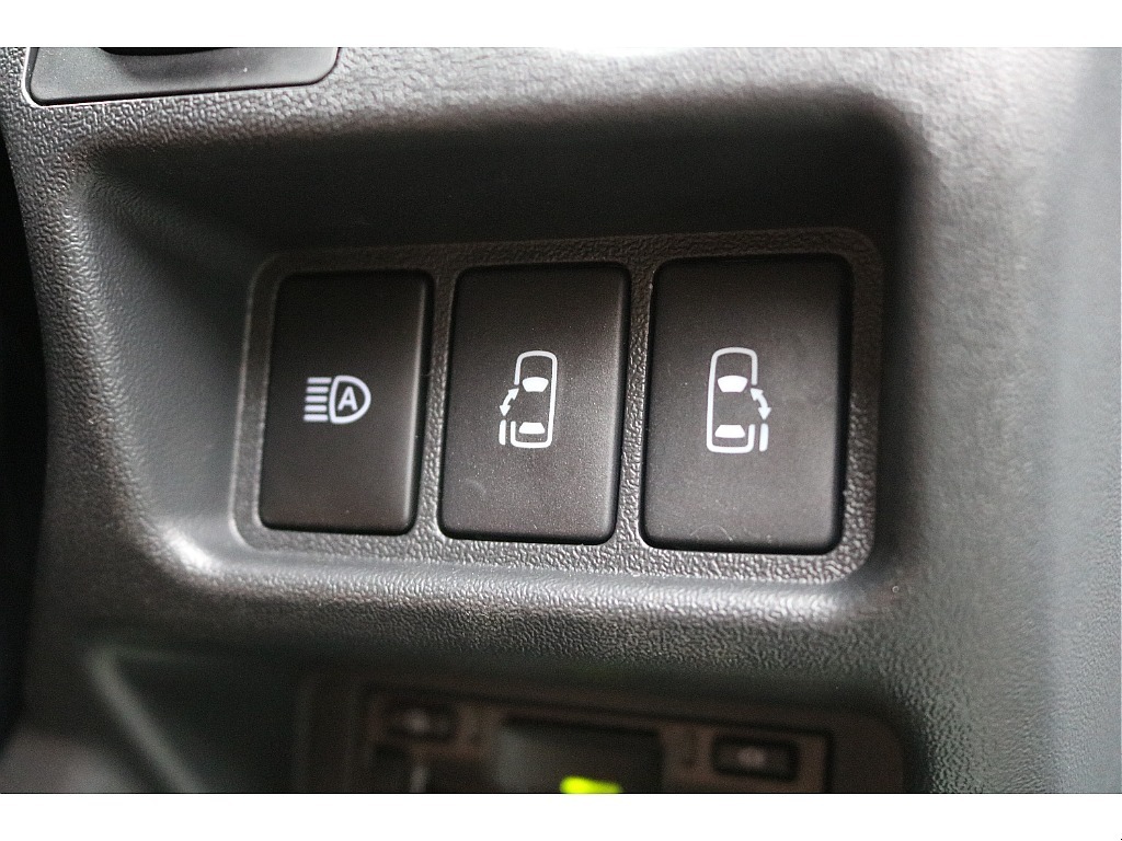 両側パワースライドドア！