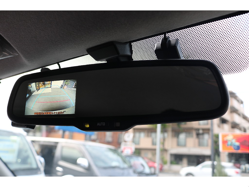 自動防眩ミラー！バックカメラ内臓！