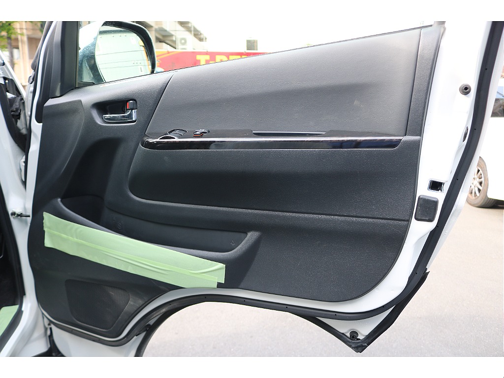 ドア内張りも綺麗です！