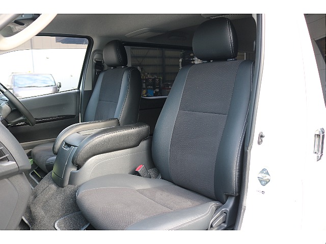 ダークプライム専用ハーフレザーシート！