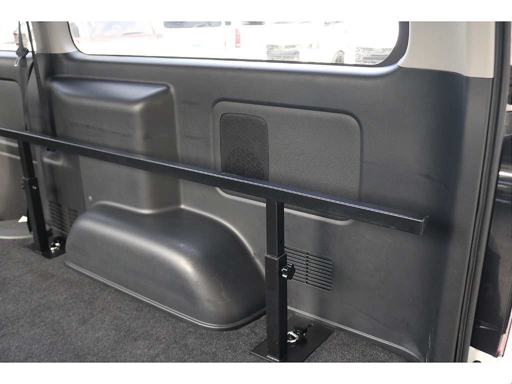 荷室内張も綺麗です！