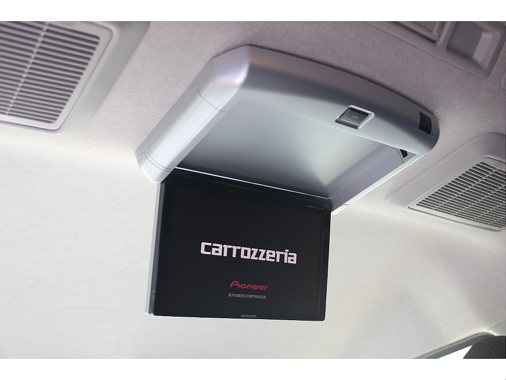 カロッツェリアフリップダウンモニター！