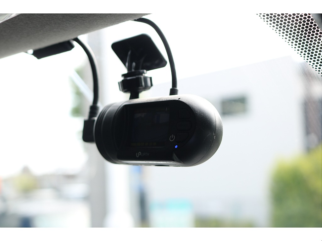 前後ドライブレコーダー！